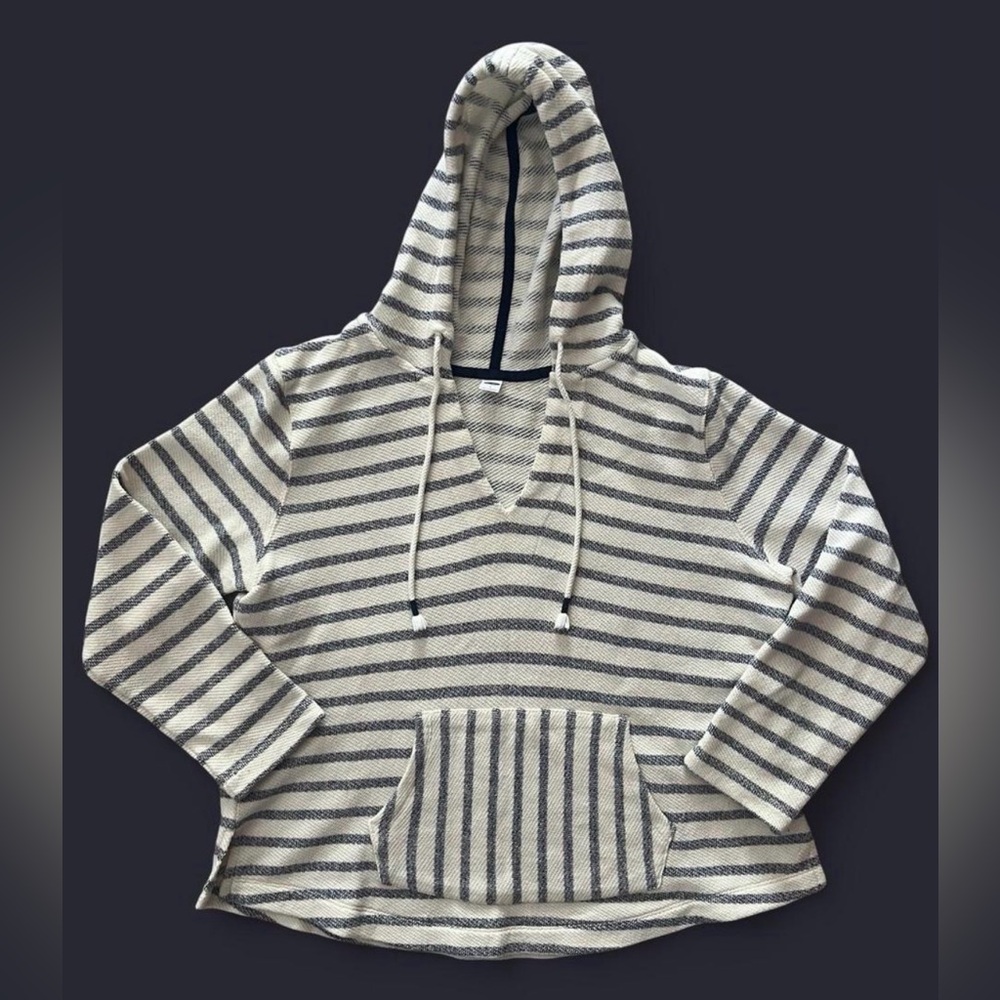 Old Navy Gray and White Striped Women's Sweater